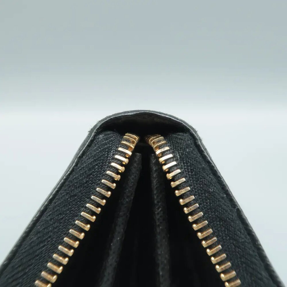100% Authentic Prada Black Leather Wallet - Picture 8 of 12